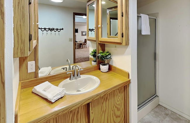 Quiet Mountain Hideaway - Photo 28