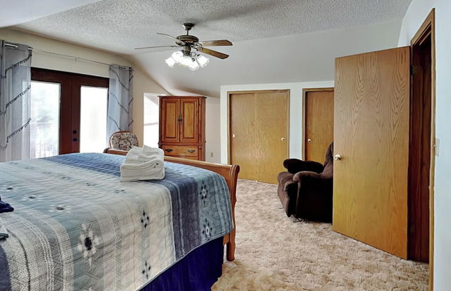 Quiet Mountain Hideaway - Photo 13