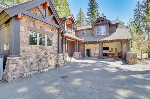 Photo 32 - Spacious Cle Elum Cabin on Golf Course w/ Hot Tub