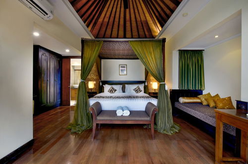 Photo 9 - The Khayangan Dreams Villa Seminyak