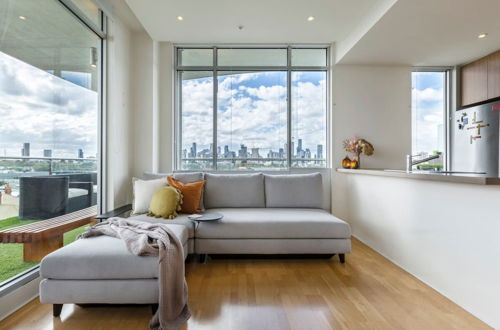 Photo 26 - Stunning View 2-bed in Port Melbourne w/ Parking