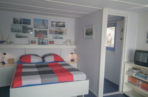 Foto 4 - 8 Pers. Holiday Home in Front of the Lauwersmeer and own Fishing Pier