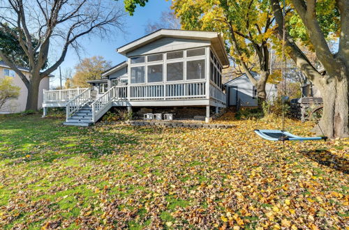 Foto 24 - Lakefront Edgerton Cottage w/ Deck & Grill