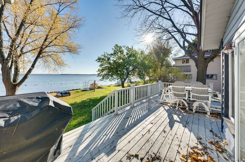 Foto 5 - Lakefront Edgerton Cottage w/ Deck & Grill