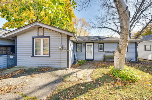 Photo 14 - Lakefront Edgerton Cottage w/ Deck & Grill