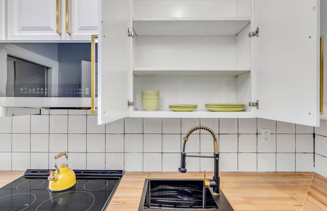 Fairmount Paradise W Oxford St 1BR Haven - Photo 19