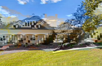 Foto 3 - Jake's Lake House by Avantstay Lake Gazebo