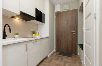 Photo 3 - Glamour Studio With Parking by Renters