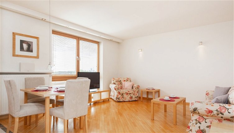 Photo 1 - 5th Floor Apartment in Warsaw by Renters