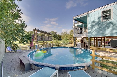 Foto 37 - Sunny Waveland Home Rental w/ Pool: Walk to Beach