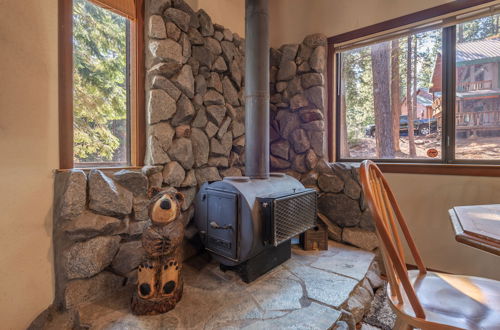 Photo 6 - Tahoe Donner Cabin in the Woods by Sierra Getaways