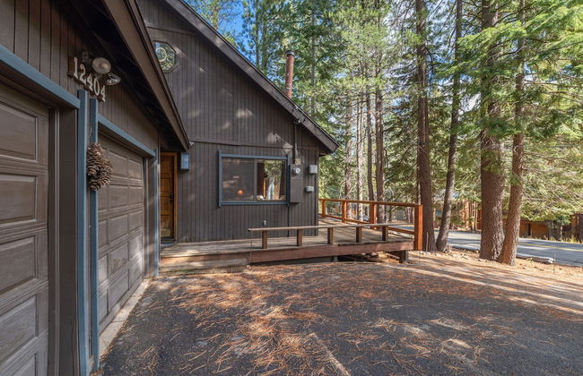 Tahoe Donner Cabin in the Woods by Sierra Getaways - Foto 29