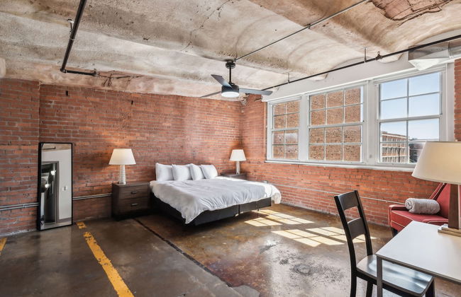 Luxury Historic Loft with Gym - Foto 39