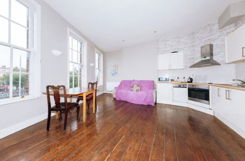 Photo 5 - 1BD Riverside Hideaway in City Centre - Dublin