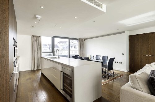 Foto 9 - Beautiful 4 Bed Abode Near Imperial Wharf