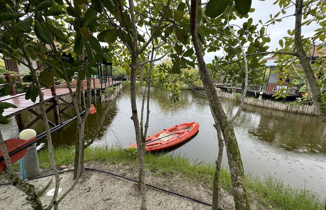 The Beatles Lagoon - Photo 40