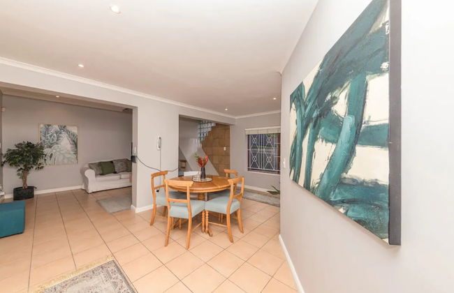 Spaciaous 2 Bedroom Bokaap Apartment - Photo 23