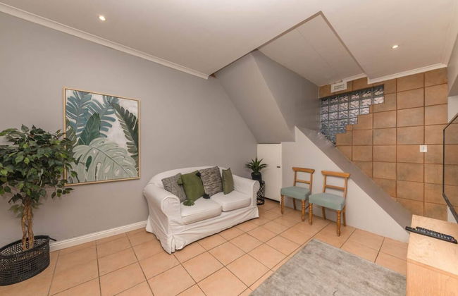 Spaciaous 2 Bedroom Bokaap Apartment - Photo 13