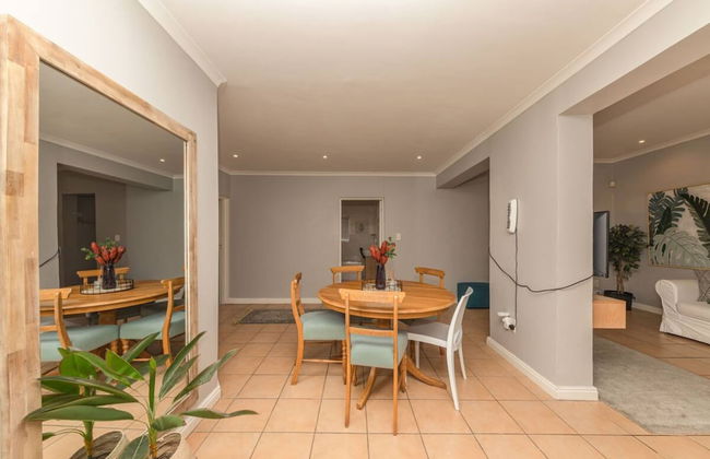 Spaciaous 2 Bedroom Bokaap Apartment - Photo 22
