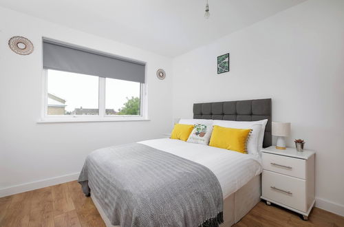 Photo 12 - Skyvillion - 2bed Enfield Flat W/balcony & Parking