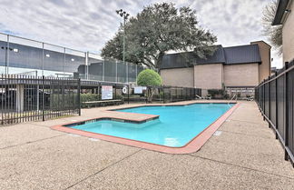 Photo 1 - Condo w/ Outdoor Pool Access: 1 Mi to NRG Stadium