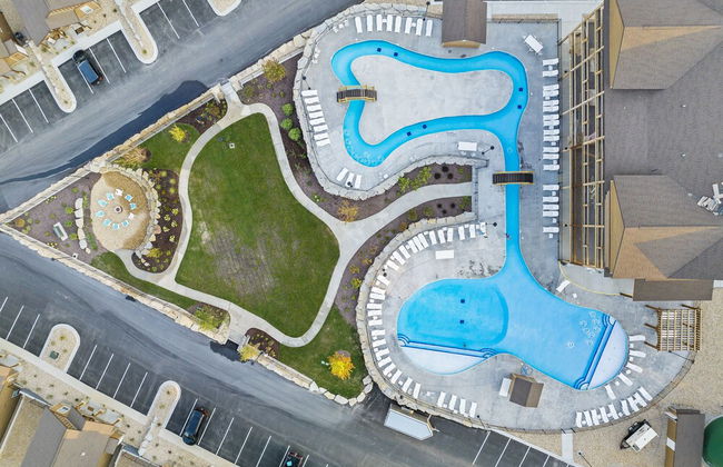 A Birds Eye Bridge View - 5 BDR w/ Private Hot Tub - Photo 42