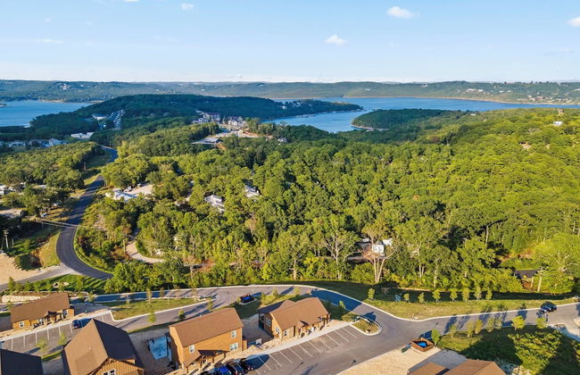 A Birds Eye Bridge View - 5 BDR w/ Private Hot Tub - Photo 71
