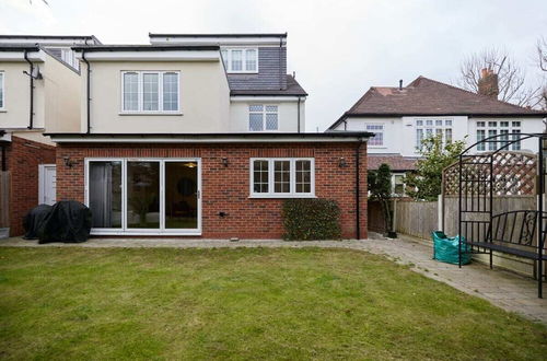 Foto 32 - The Redbridge Sanctuary - Spacious 3bdr House With Garden