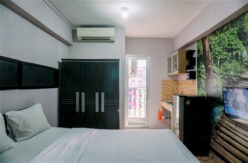 Photo 3 - Warm And Cozy Stay Studio Green Bay Pluit Apartment