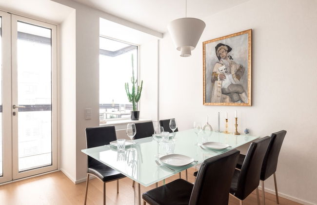 2ndhomes Gorgeous & Modern 2BR Apartment - Photo 9