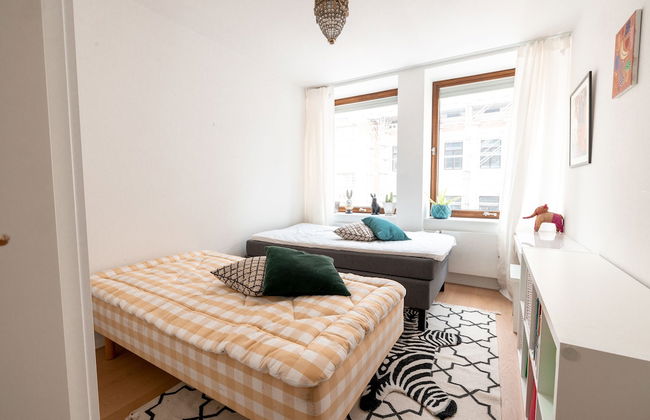 2ndhomes Gorgeous & Modern 2BR Apartment - Photo 8