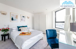 Photo 1 - Chic 1 Bed apartment in Kings Cross by City Apartments UK