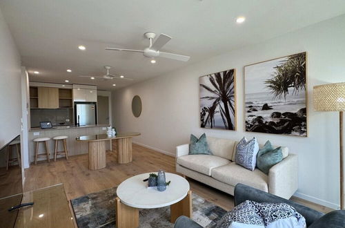 Photo 10 - Beautiful 2BR Near the Beach With Pool & Parking