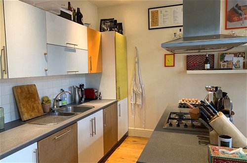 Foto 5 - Stylish & Homely 1BD Flat, 1min to Clapton Sqaure