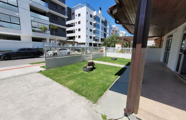 Casa Master com Piscina Gov Celso Ramos - Foto 26
