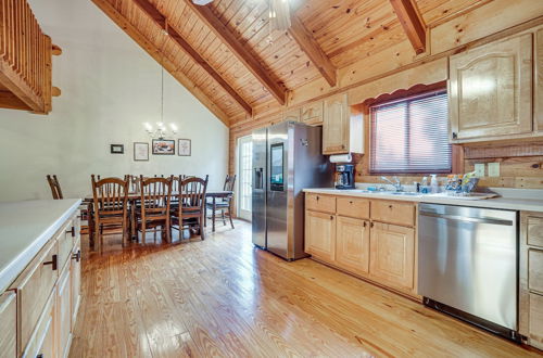 Photo 34 - Spacious Log Cabin in Helen w/ Deck & Pool Access