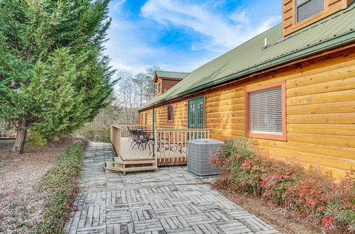 Photo 24 - Spacious Log Cabin in Helen w/ Deck & Pool Access