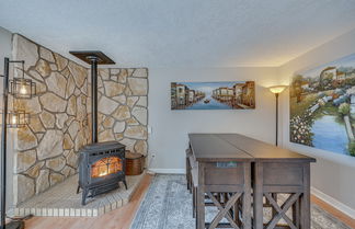 Foto 1 - Cozy Nampa Escape w/ Fireplace + Smart TV