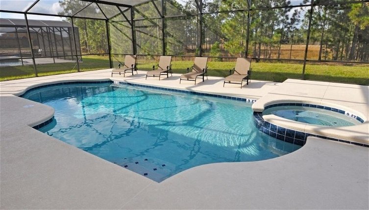 Foto 1 - Beautiful Pool/spa & Game Room Near Disney! 5 Bedroom Home by Redawning