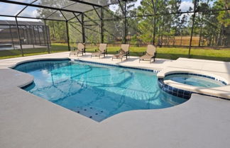 Foto 1 - Beautiful Pool/spa & Game Room Near Disney! 5 Bedroom Home by Redawning