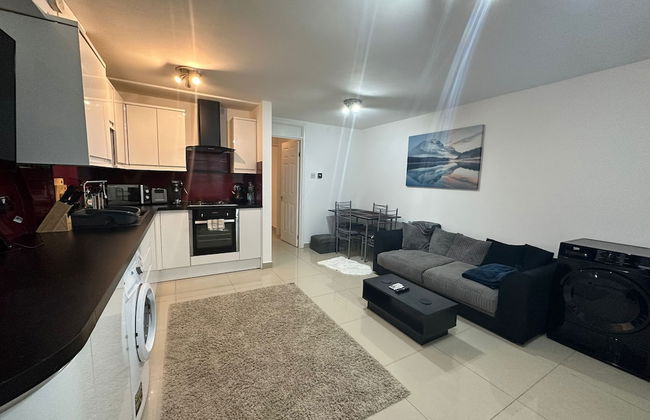 Charming 1-bed Apartment in Chigwell - Foto 5