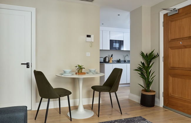 Chancery Lane by Viridian Apartments - Photo 9