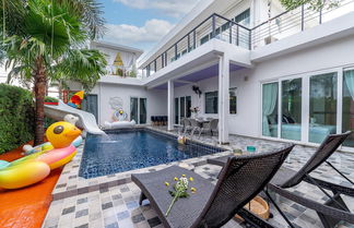 Photo 1 - Luxury and Playful 5 Bed Pool Villa - CC