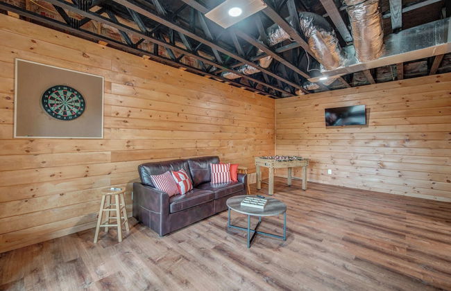 Gorgeous & Secluded 3 BDR Cabin in Mineral Bluff! - Photo 18