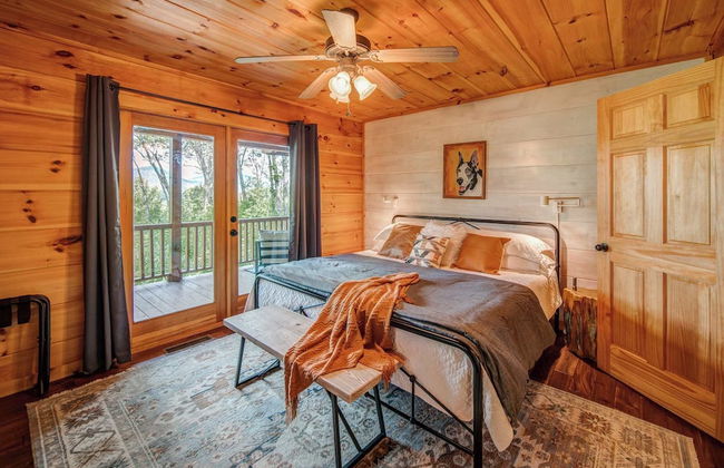 Gorgeous & Secluded 3 BDR Cabin in Mineral Bluff! - Photo 5