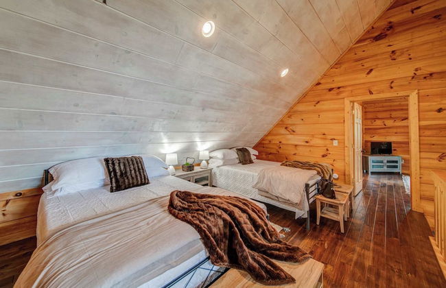 Gorgeous & Secluded 3 BDR Cabin in Mineral Bluff! - Photo 8