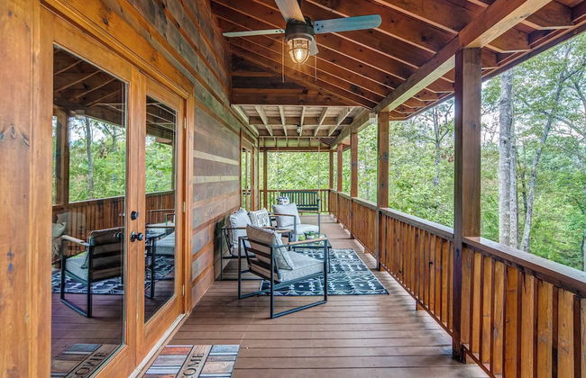 Gorgeous & Secluded 3 BDR Cabin in Mineral Bluff! - Photo 58