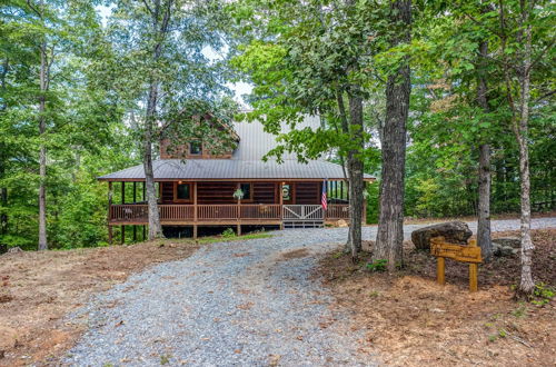 Foto 57 - Gorgeous & Secluded 3 BDR Cabin in Mineral Bluff