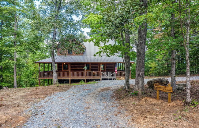 Gorgeous & Secluded 3 BDR Cabin in Mineral Bluff! - Photo 61