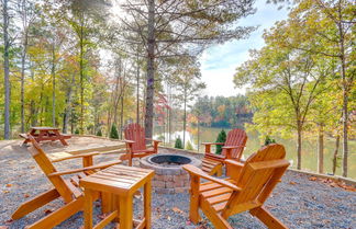 Foto 1 - Waterfront Ellijay Retreat - Fire Pit & Lake Views